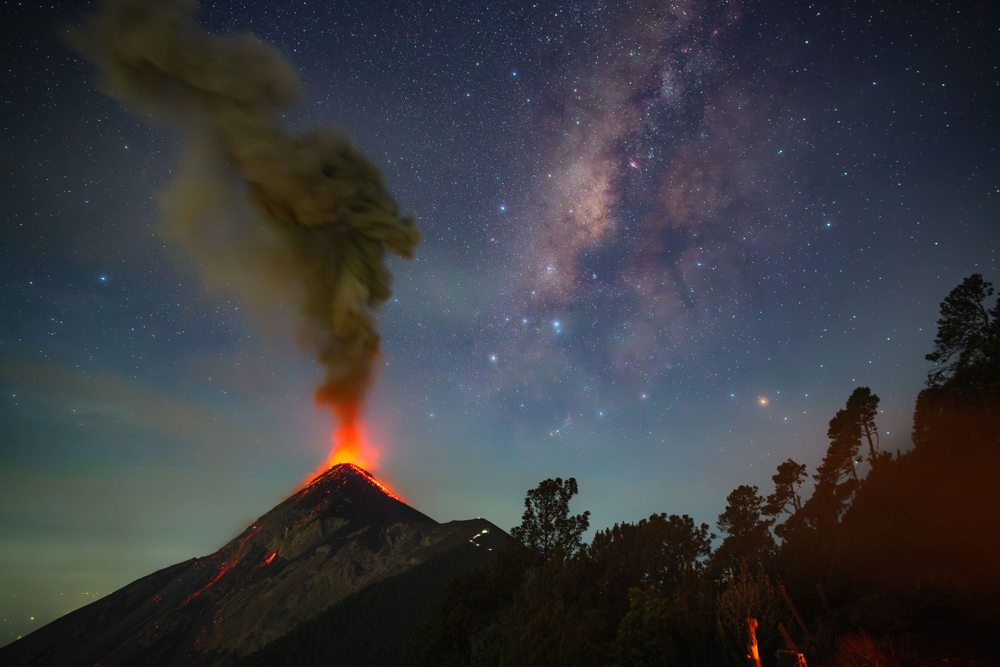 The Brilliant Milky Way Connects Photographers Around the Globe and Beyond in an Annual Contest